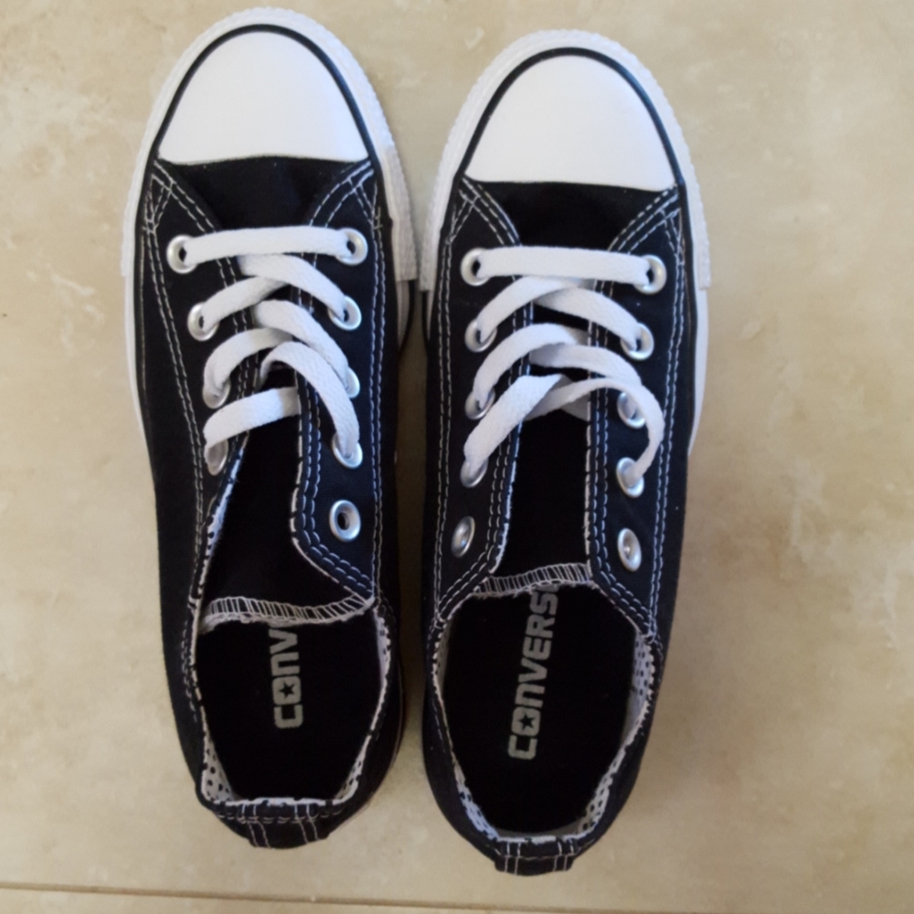 Converse All Star Black and White Womens Shoes  5